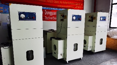 車(chē)間用粉塵除塵器，執(zhí)信環(huán)保助力工業(yè)生產(chǎn)安全凈化粉塵。